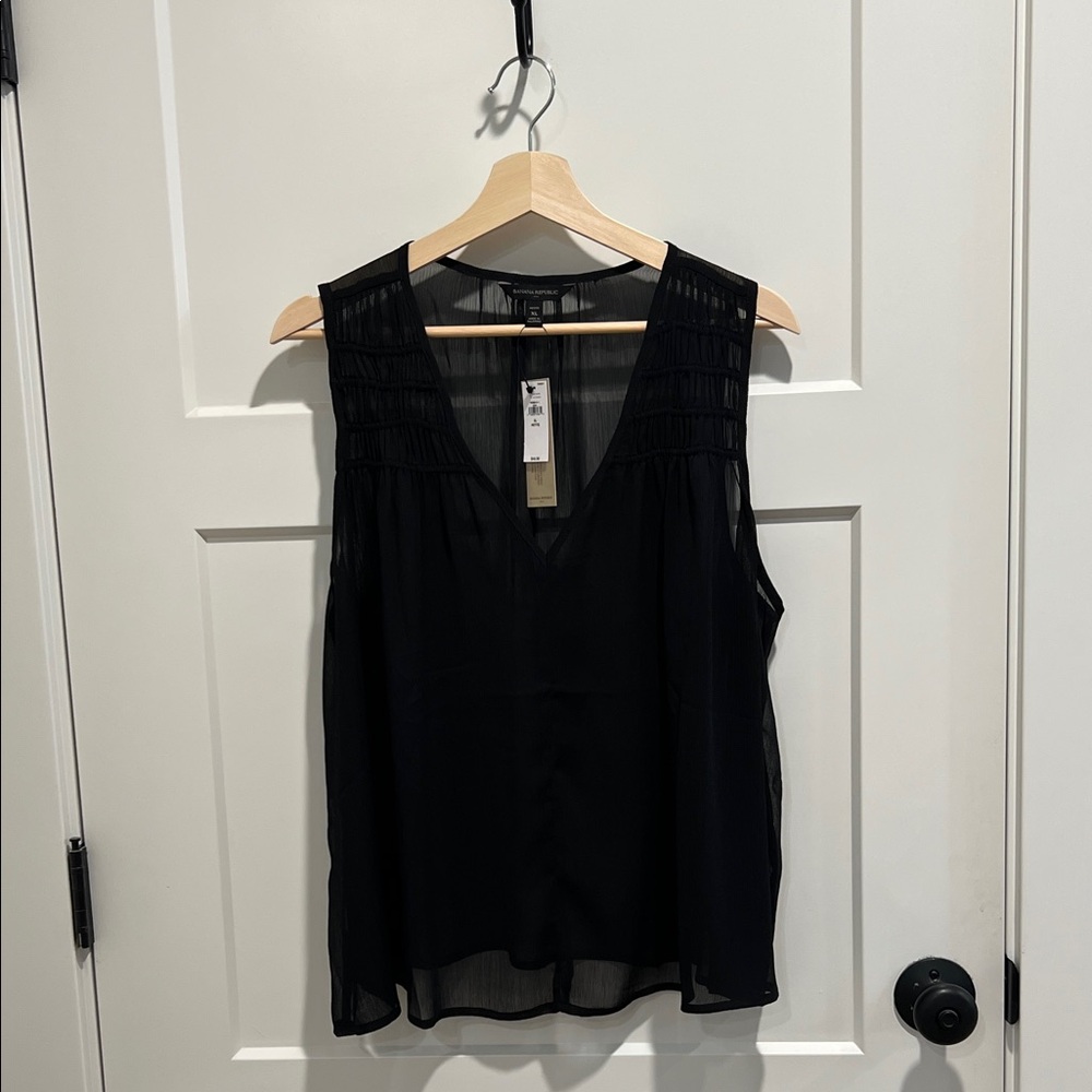 Banana Republic Black V-Neck Blouse XLP